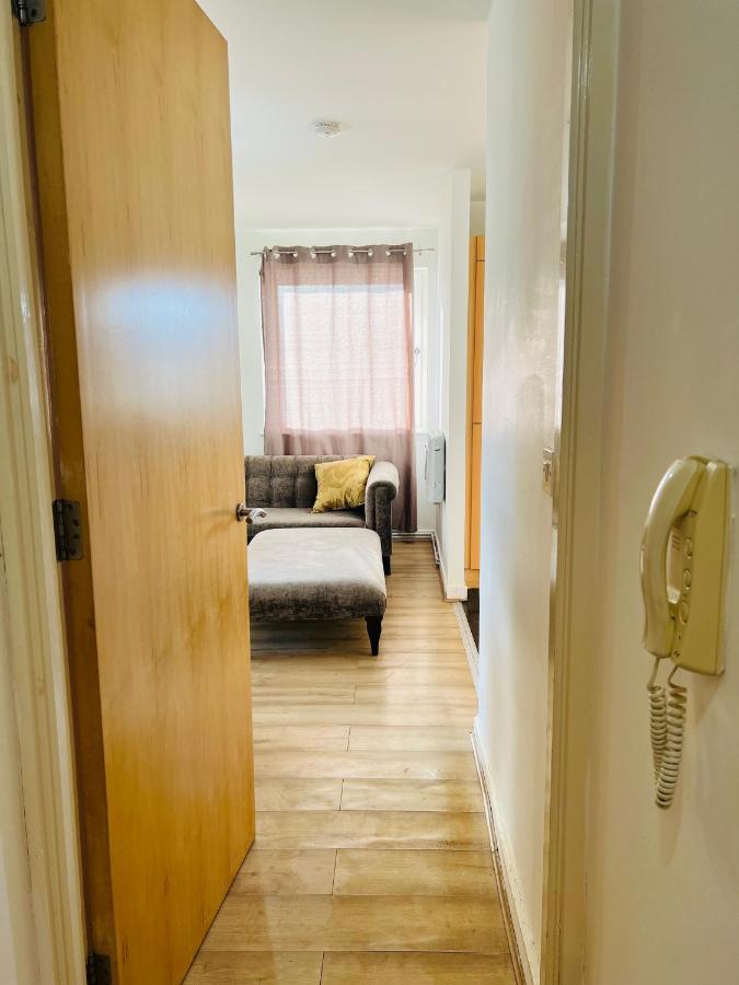 Fabulous 1Bed 1Bath Ground Floor Shared Accommodation ,Only Double Room Edimburgo Exterior foto