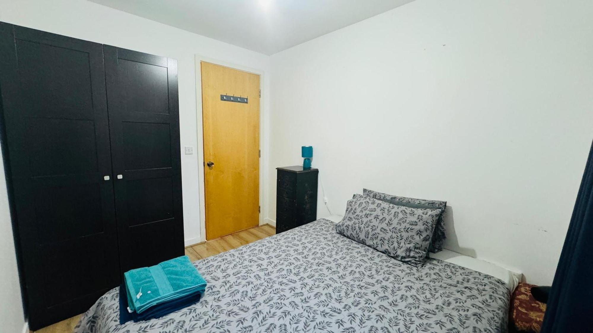 Fabulous 1Bed 1Bath Ground Floor Shared Accommodation ,Only Double Room Edimburgo Exterior foto